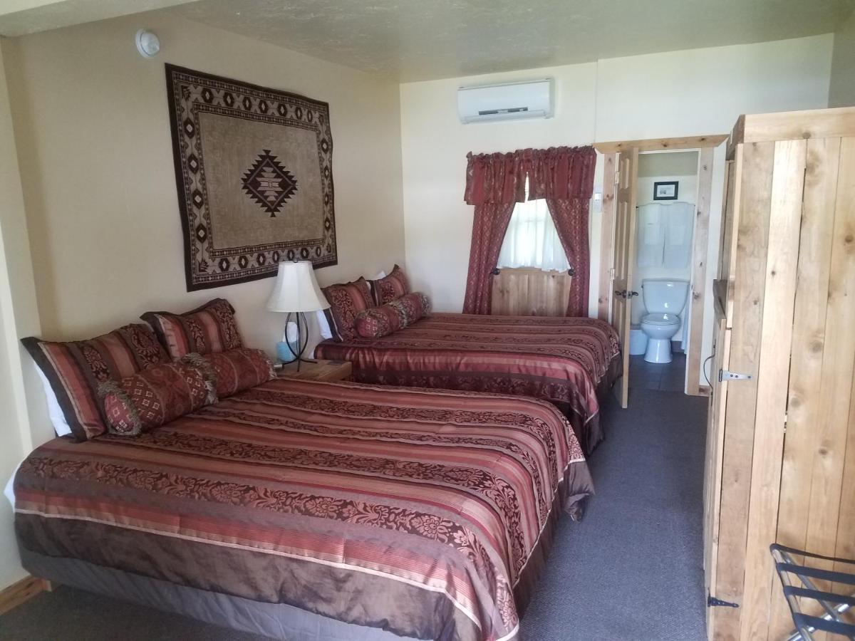 Alpaca Inn, The Лава Хот Спрингс Екстериор снимка