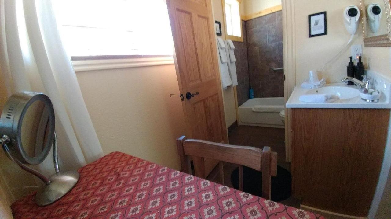 Alpaca Inn, The Лава Хот Спрингс Екстериор снимка